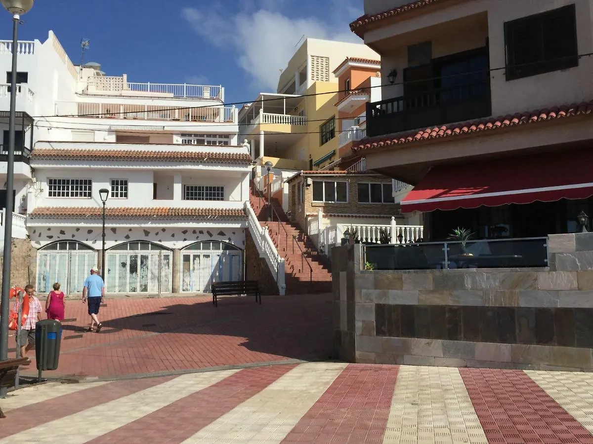 La Casa Del Mar- Sunkeyrents 호텔 아데제 0*,